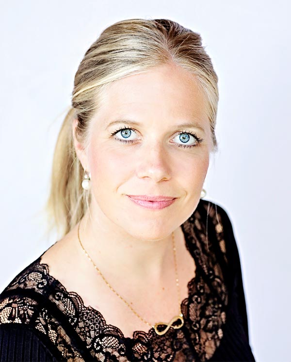 Charlotte Frimann | Spirituel mentor- og erhvervsrådgiver, advokat og High Vibe Coach